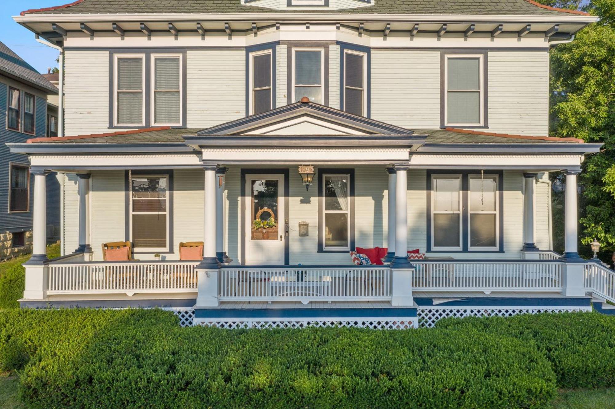 Dubuque'S Front Porch, Historic Charmer, Walk Downtown Esterno foto